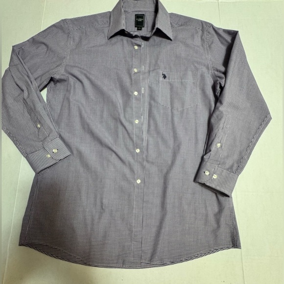 US Polo Assn Mens M Button Down Shirt
Slim Fit - Picture 1 of 11